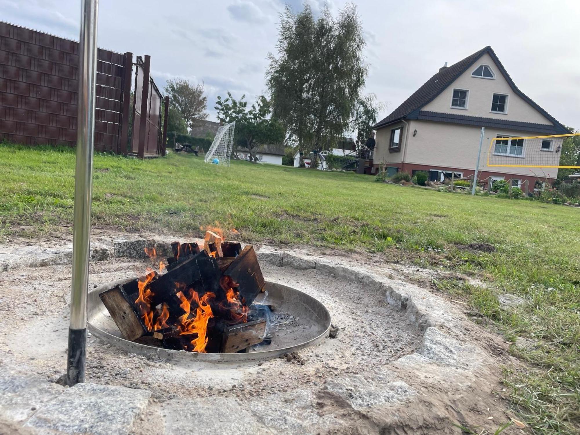 Reetferienhaus - Schaprode Hafen Екстериор снимка